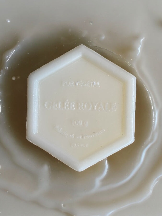 Royal Jelly and milk vegetable soap 